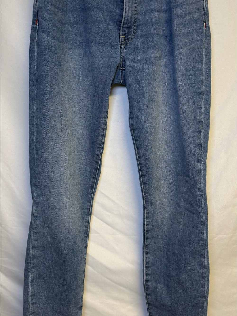 Tommy Hilfiger Women's Medium Blue Skinny Jeans